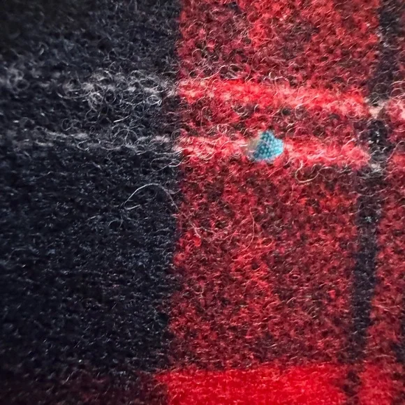 Vintage 1970’s Pendleton Red and Black Wool Tartan Scarf ( please see all photos - Picture 5 of 6